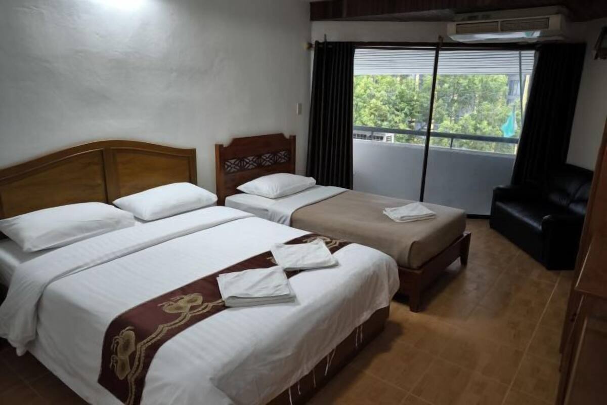 In-room safe, desk, free WiFi, bed sheets