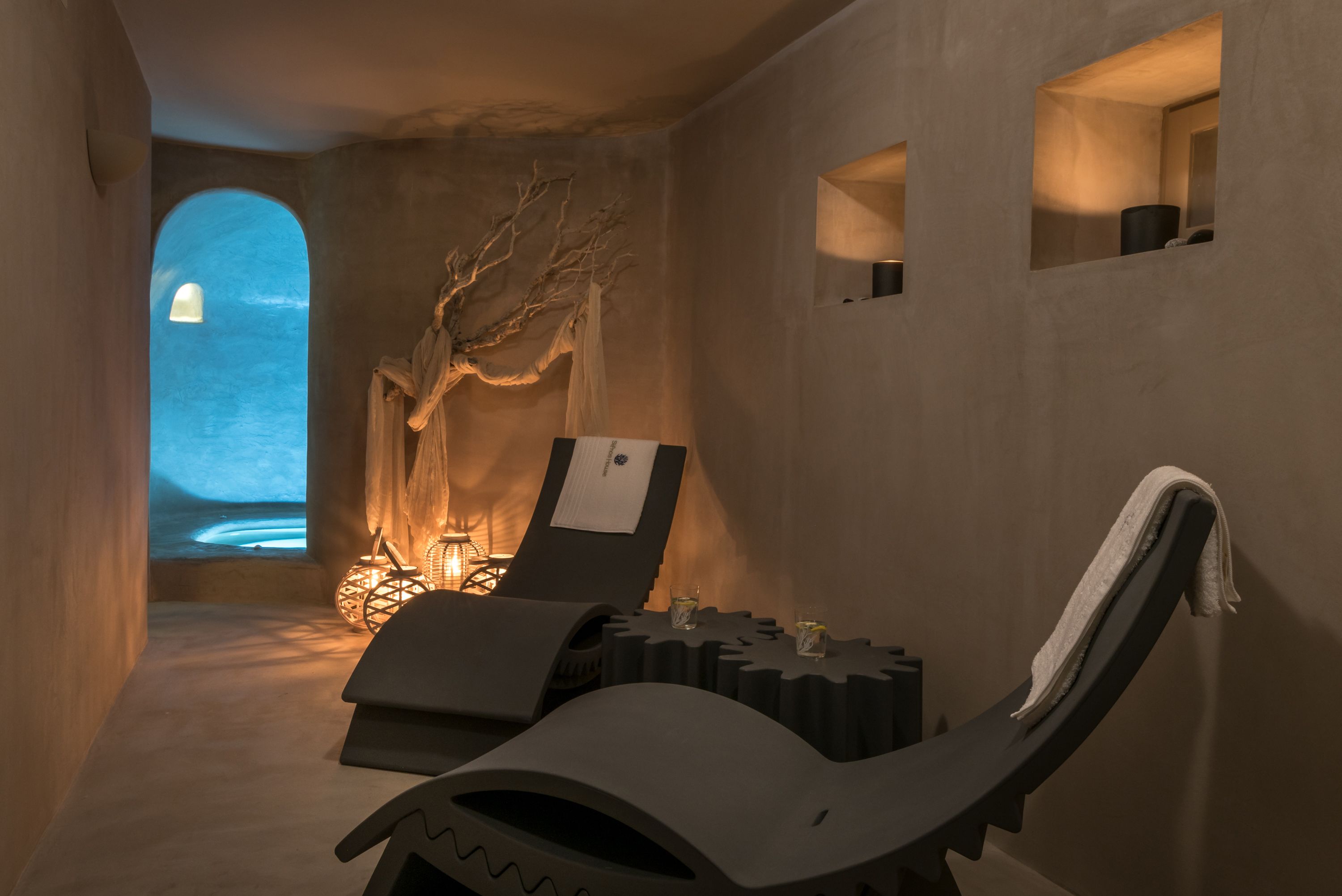 hot tub, steam room, body treatments, hot stone massages