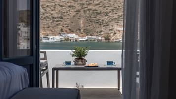 Double / Twin Room with Sea View | Beach/ocean view