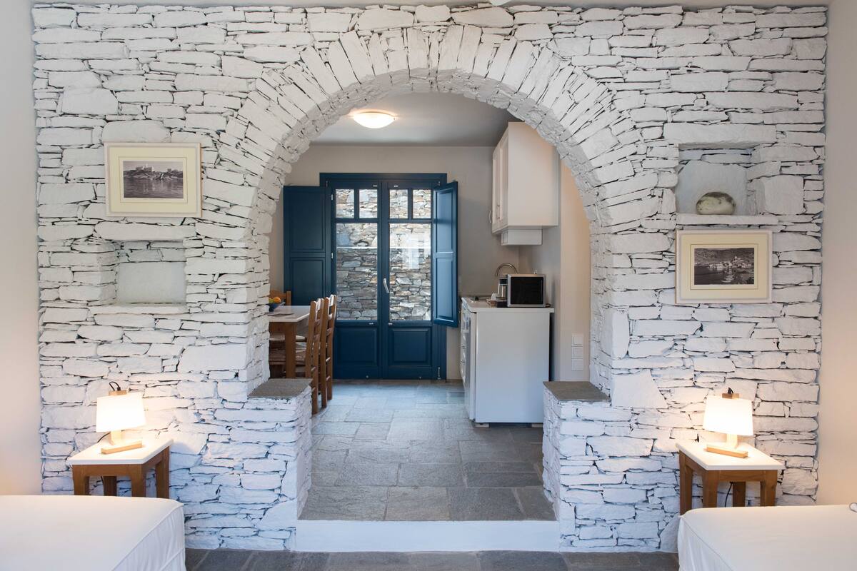 one bedroom suite with city view | private kitchenette | espresso maker, electric kettle, high chair