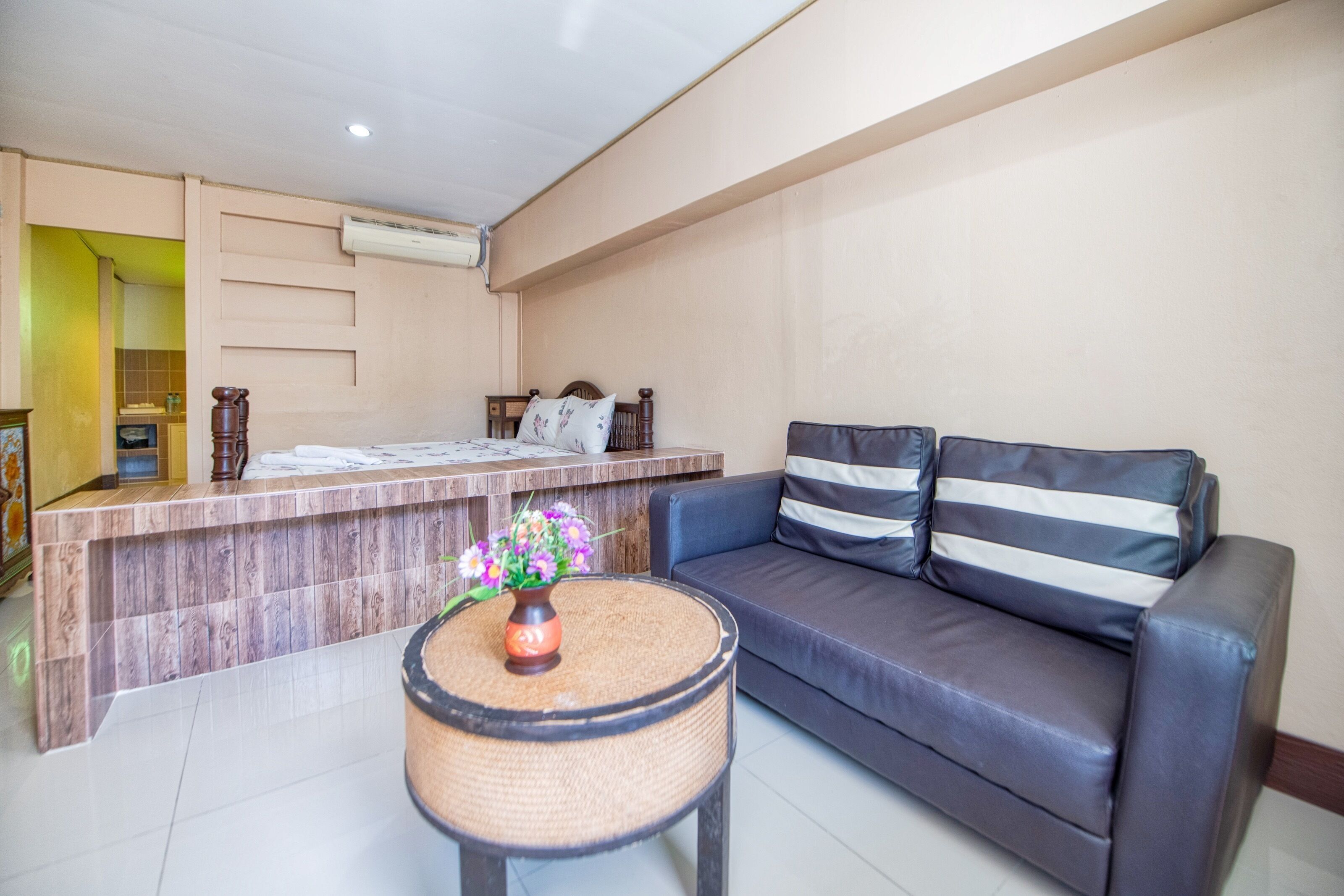 Deluxe Suite, Terrace | Minibar, in-room safe, cribs (surcharge), rollaway beds (surcharge)