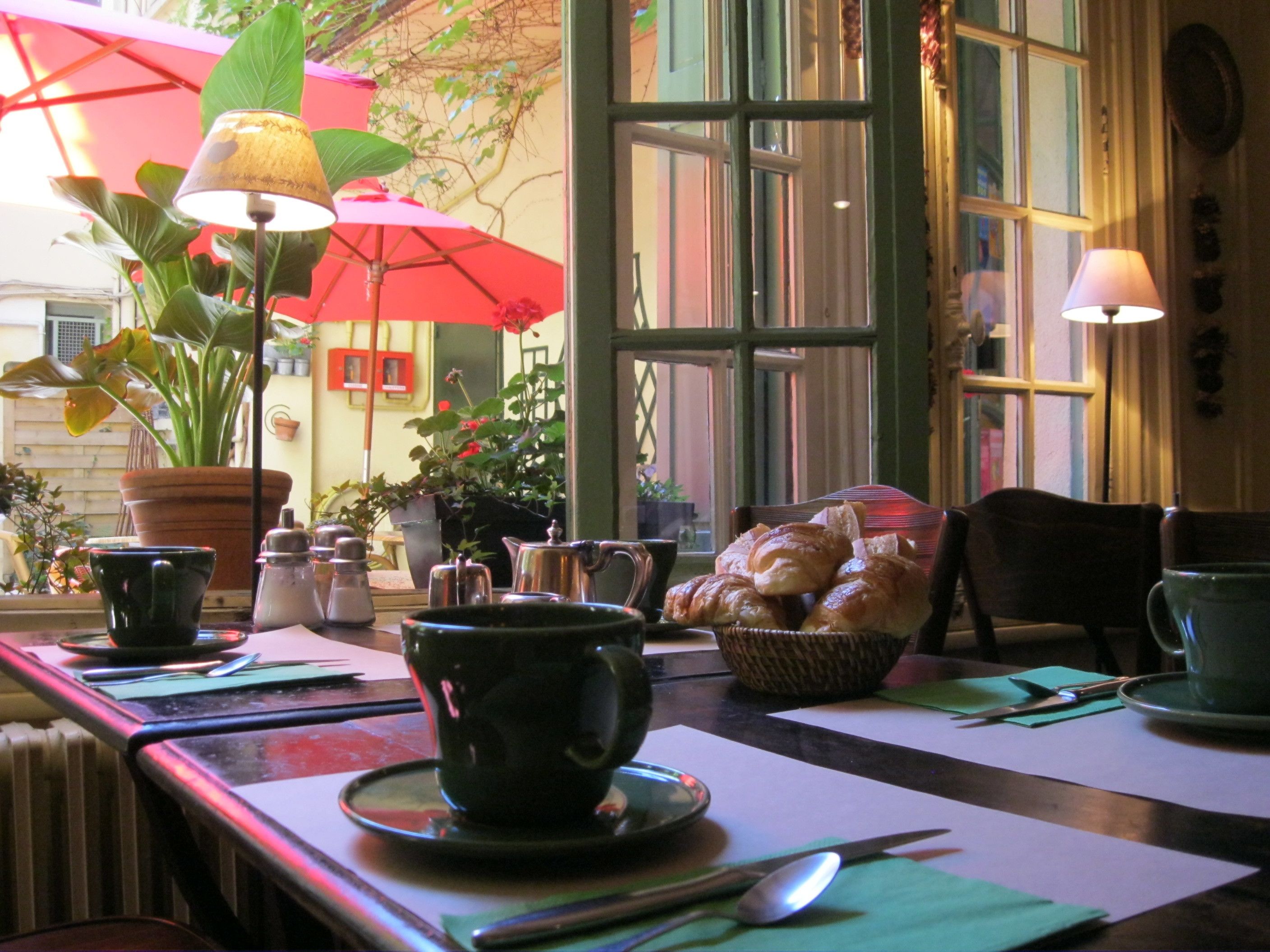 daily continental breakfast (eur 8.50 per person)