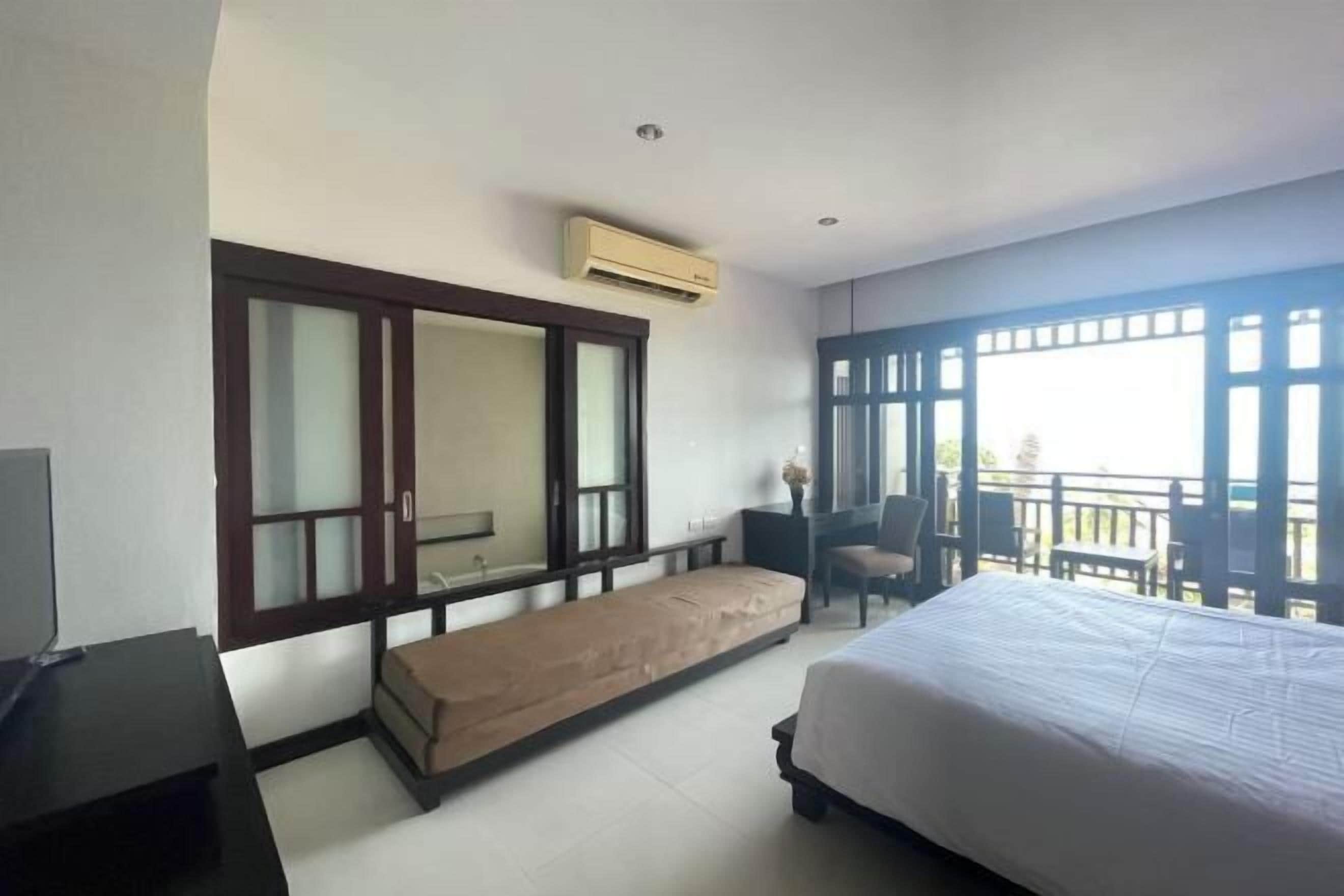 In-room safe, desk, blackout drapes, rollaway beds