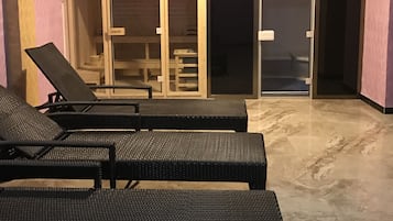 Turkish bath/hammam