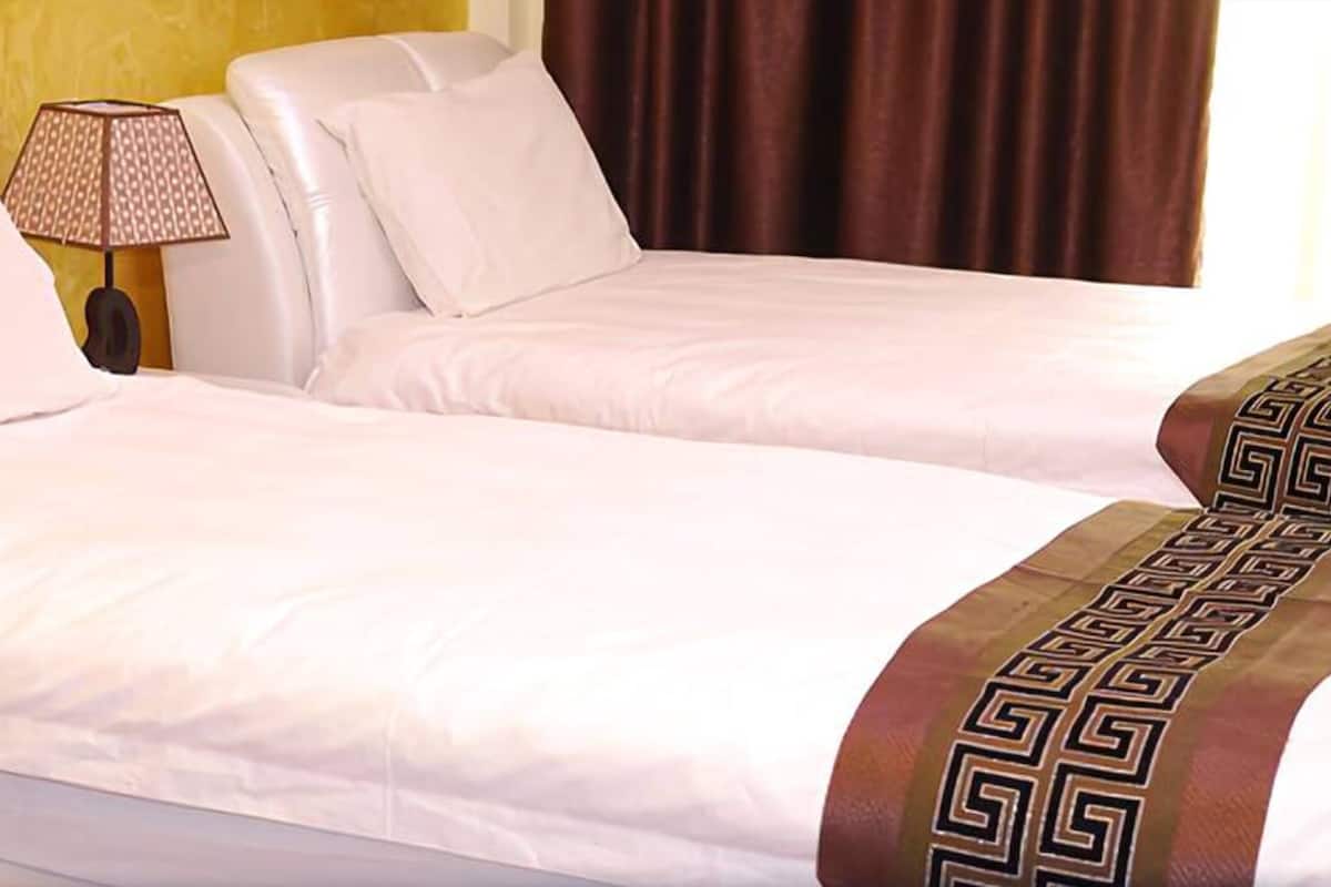 1 chambre, minibar, coffres-forts dans les chambres, bureau