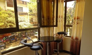 Breakfast, lunch and dinner served - Panama Inn (Moshi)