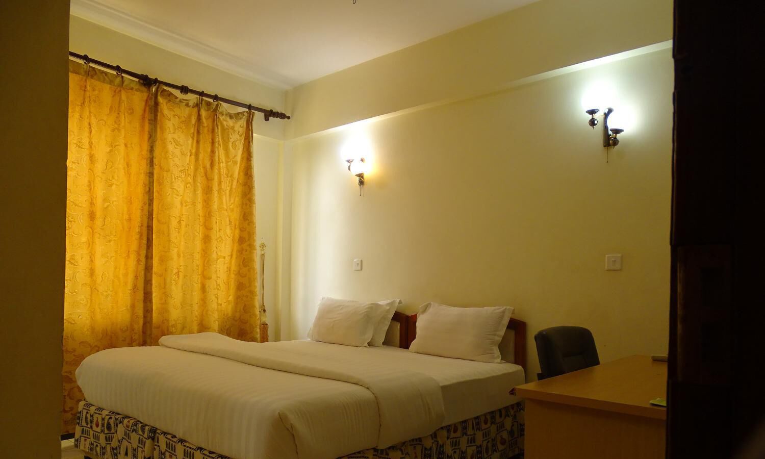 Allergitestet sengetøy, safe på rommet og individuelt dekorert