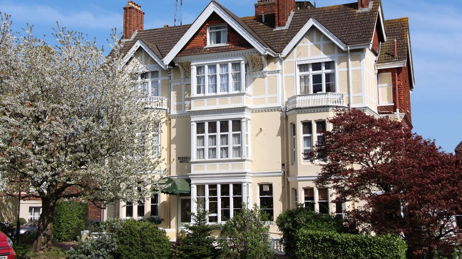 Russell Hotel