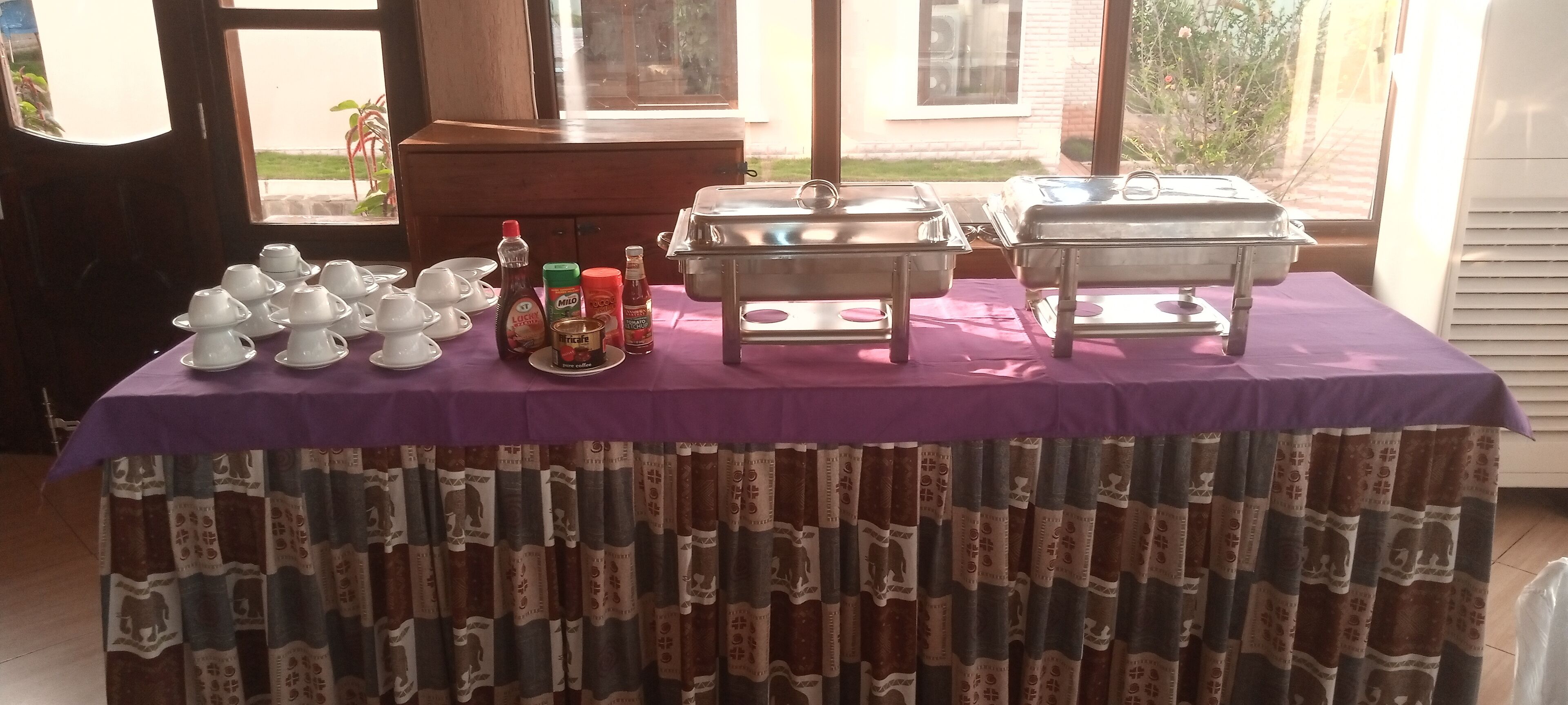 Free daily continental breakfast 