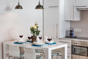 Family Apartment, 1 Bedroom, Accessible, Courtyard Area | In-room dining - Parkview Residences (Vienna)