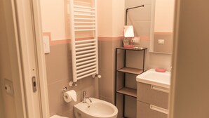 Apartment, 1 Schlafzimmer | Badezimmer