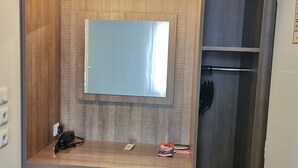 Basic Twin Room