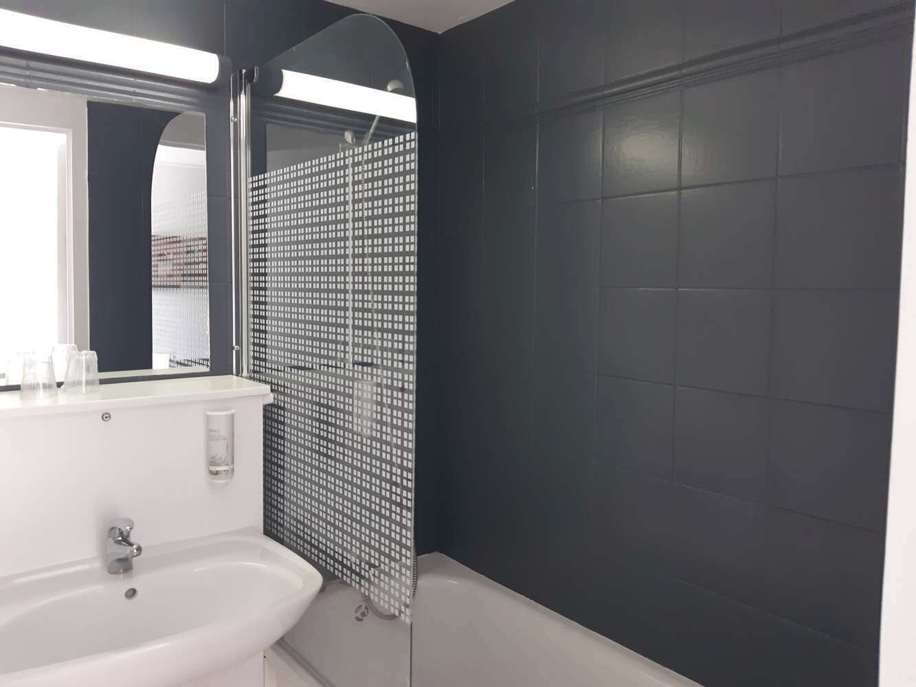 Foto - Brit Hotel Reims La Neuvillette