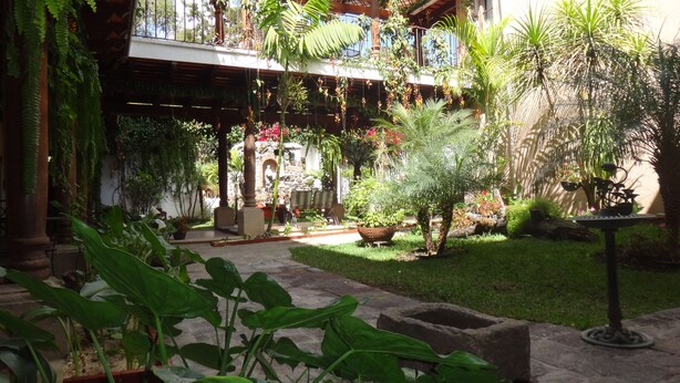 Garden - Hotel Mansión de la Antigua (Antigua Guatemala)