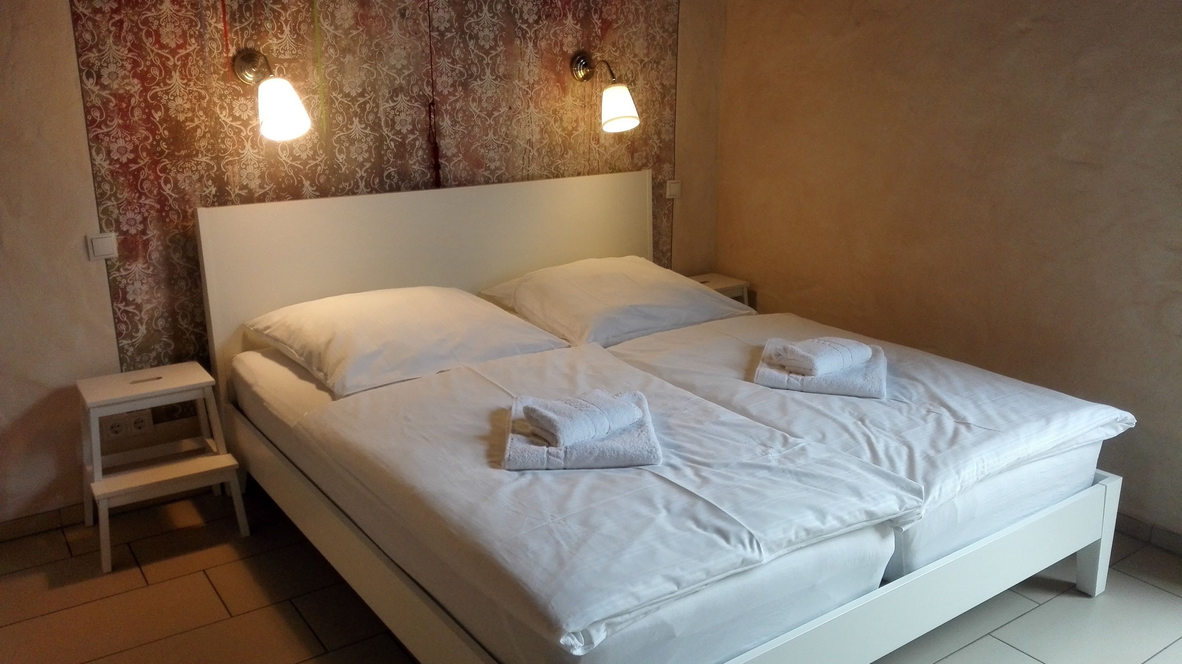 individually decorated, individually furnished, desk, laptop workspace