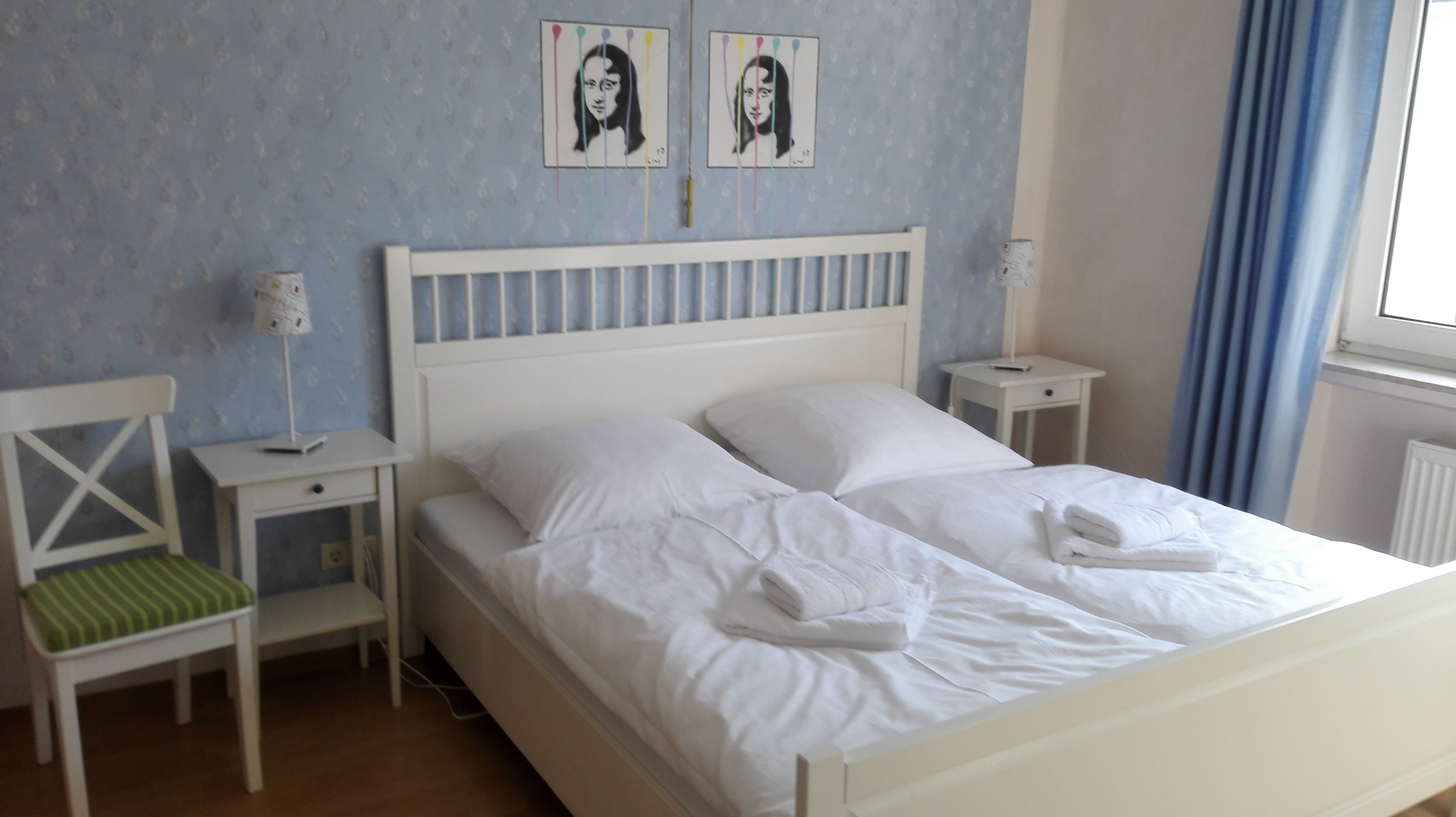 individually decorated, individually furnished, desk, laptop workspace