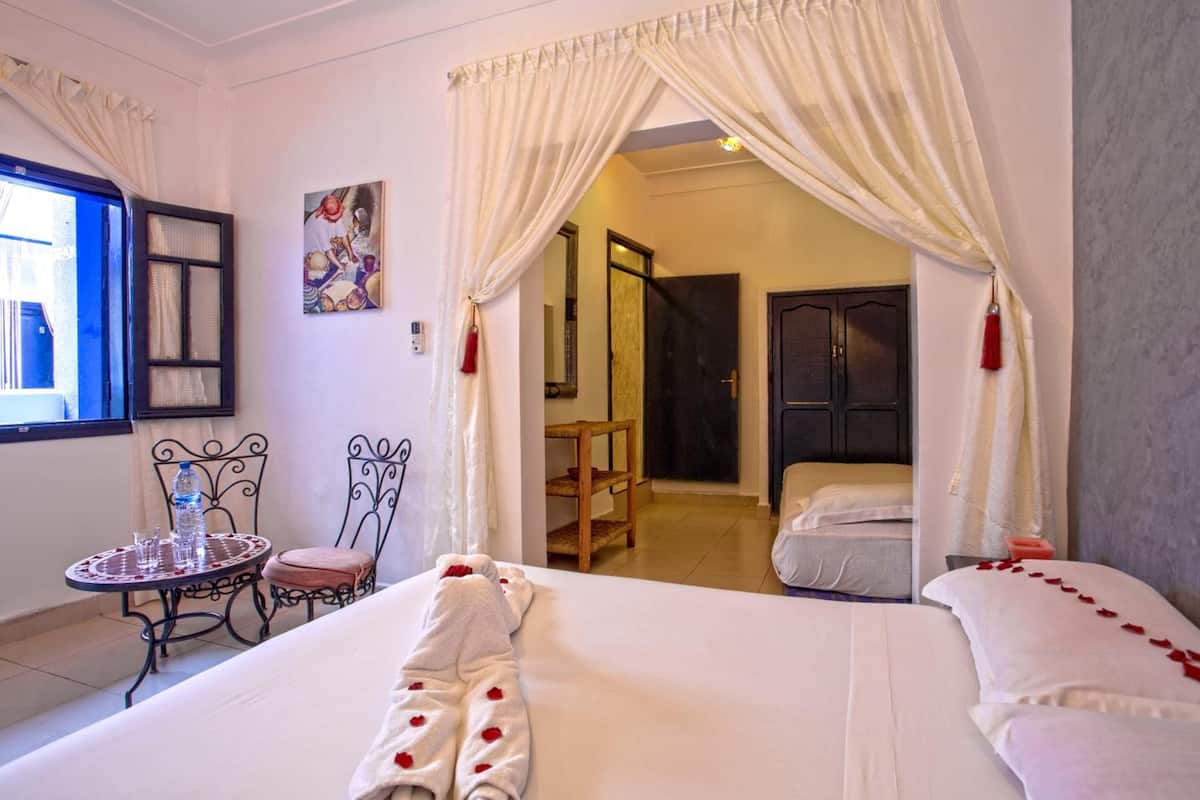 Triple Room | Seterika/papan seterika, Wi-fi percuma, cadar katil