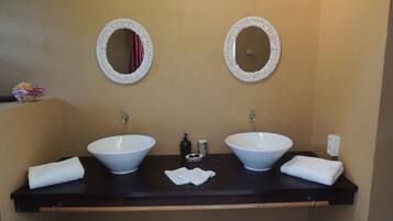 雙人房, 2 張單人床, 花園景 | 浴室