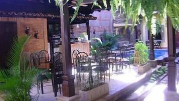 Food-Court