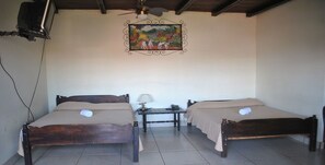 Desk, iron/ironing board, rollaway beds, free WiFi - Hotel Real Granada (Granada)