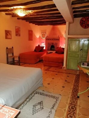 Individually decorated, individually furnished, blackout curtains - Riad Numéro 10 (Marrakech)