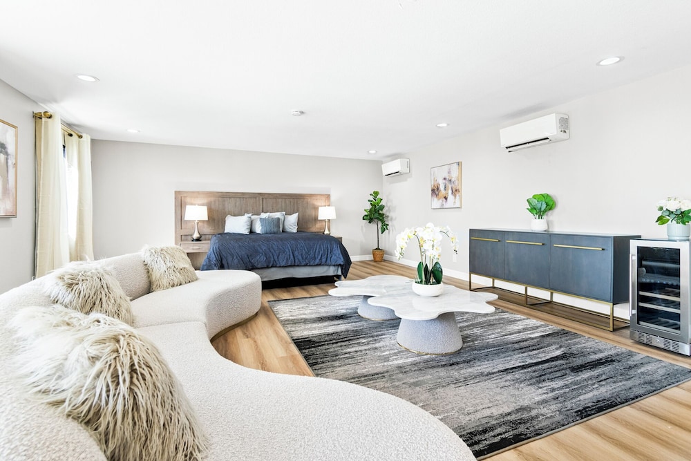 Serene Vegas Boutique Hotel by null