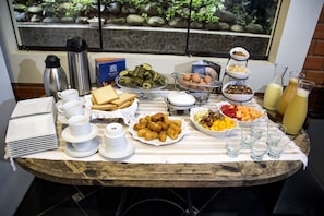 Petit-déjeuner à emporter compris tous les jours