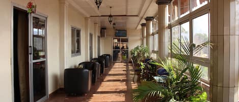 Breakfast, lunch, dinner served; local and international cuisine