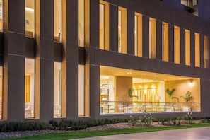 Exterior - Fiesta Inn Silao Puerto Interior (Silao)