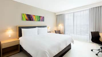 1 bedroom, premium bedding, minibar, in-room safe