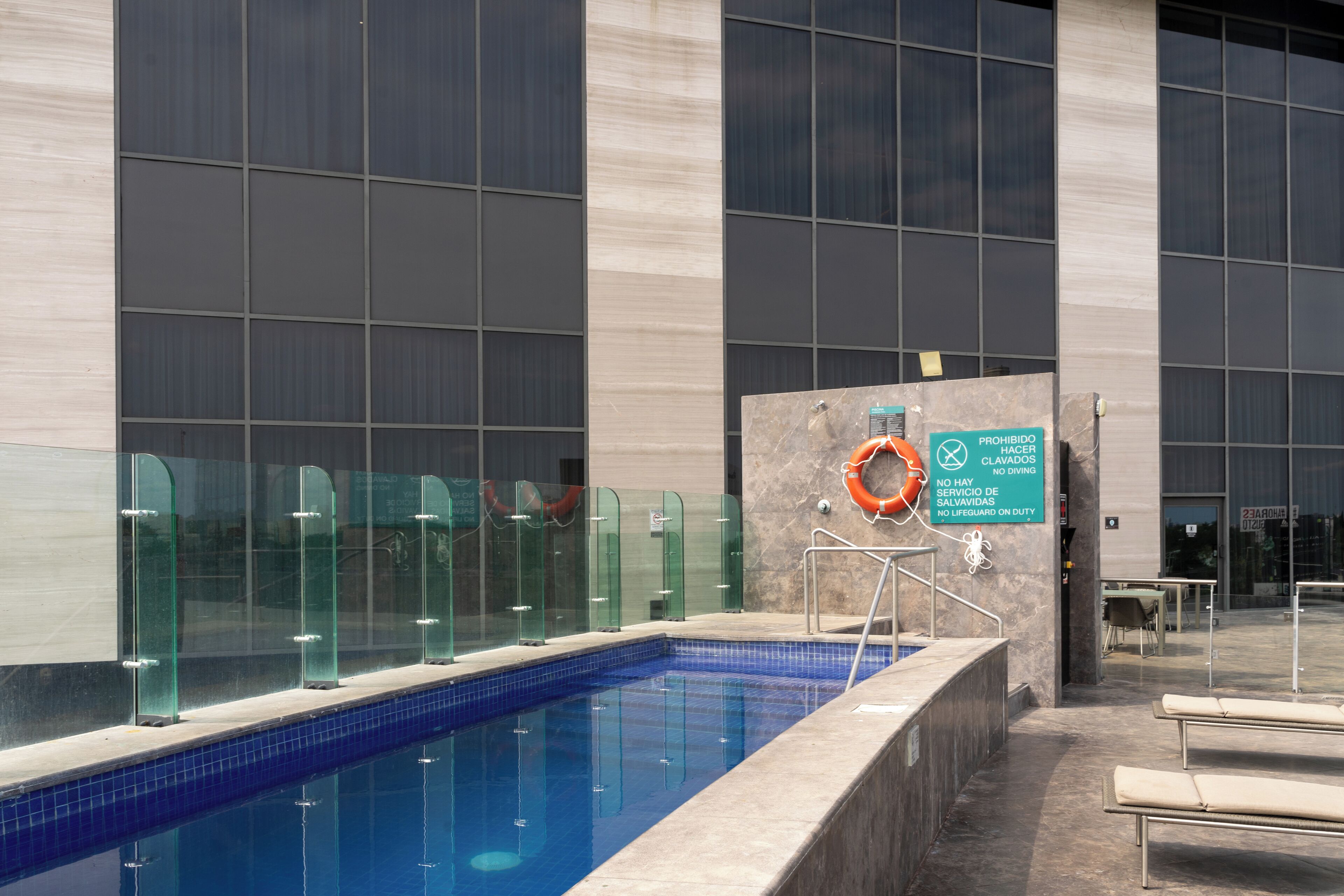 Outdoor pool, pool loungers