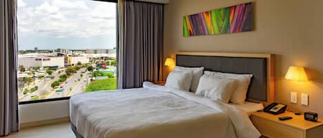 Superior Room, 1 King Bed