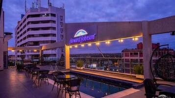 Outdoor pool, sun loungers