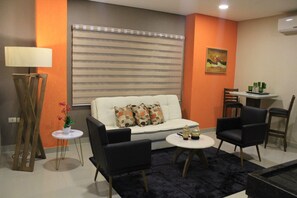 스위트, 퀸사이즈침대 1개 | 오리/거위털 이불, 메모리폼 침대, 미니바, 객실 내 금고