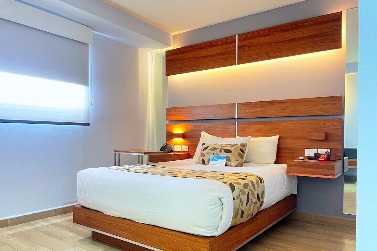 In-room safe, desk, soundproofing, iron/ironing board (on request)