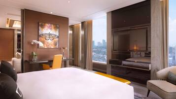 Premium bedding, minibar, in-room safe, desk