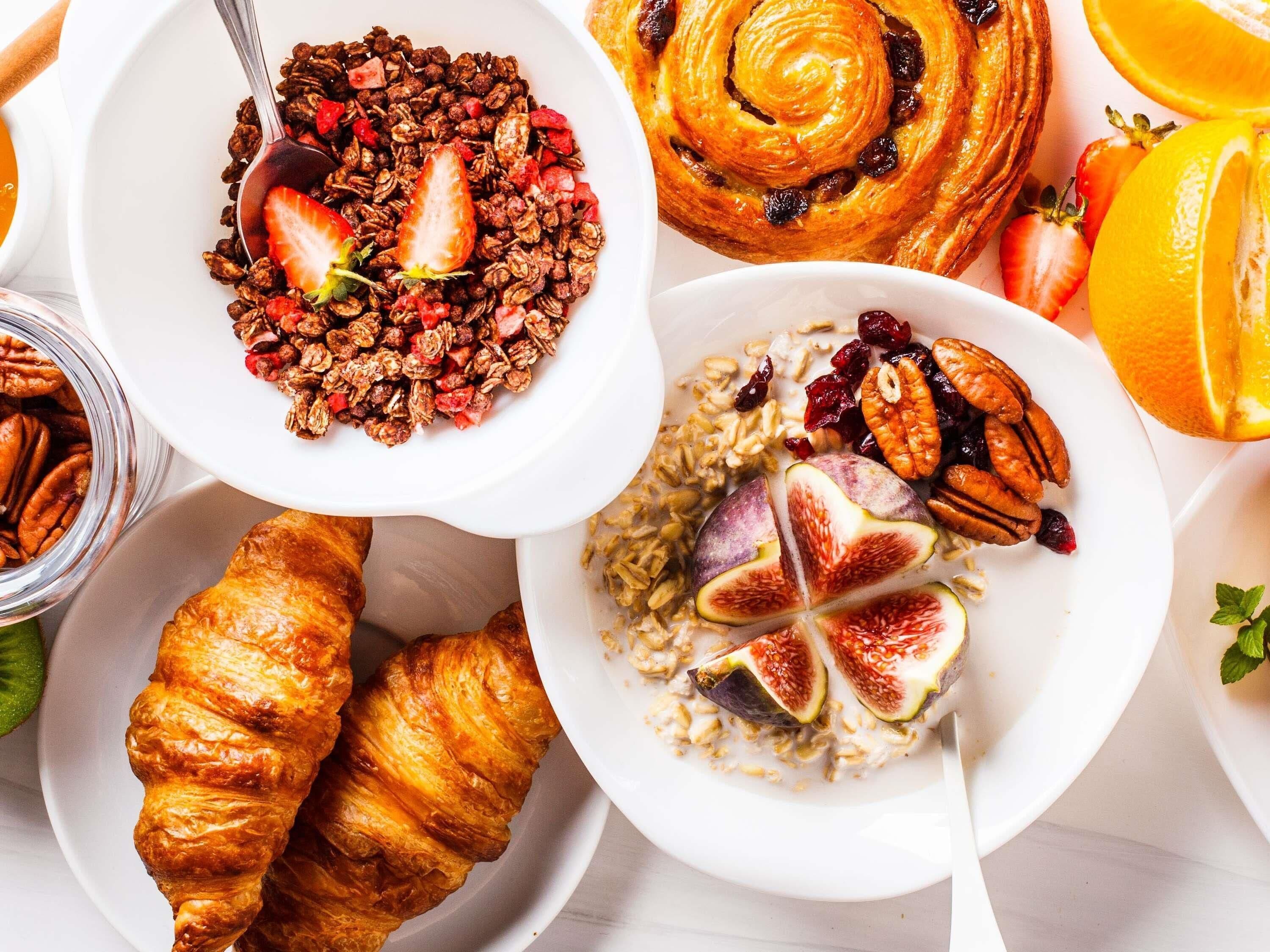 Daily full breakfast for a fee