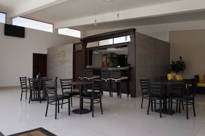 Snack bar
