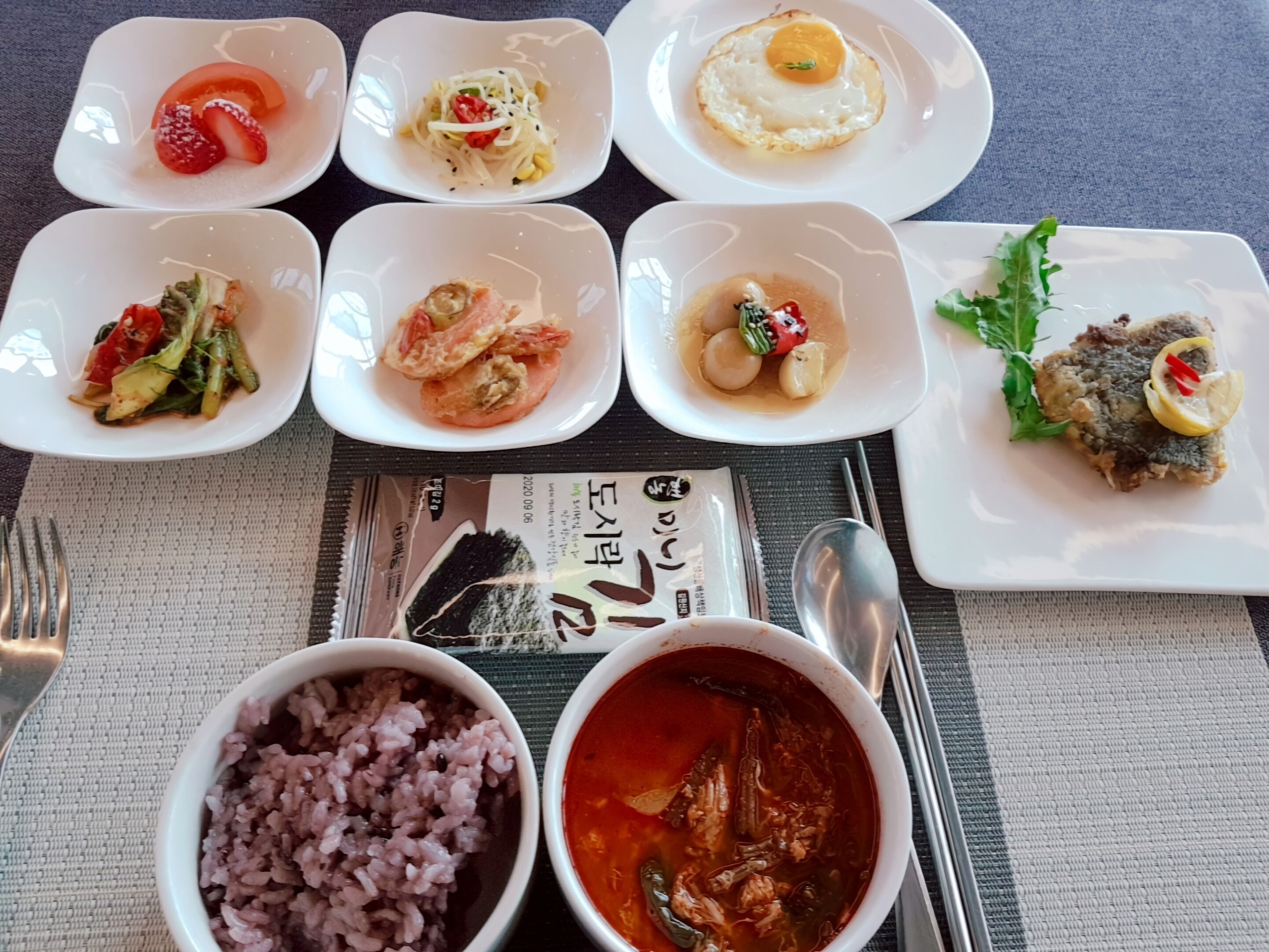 朝食