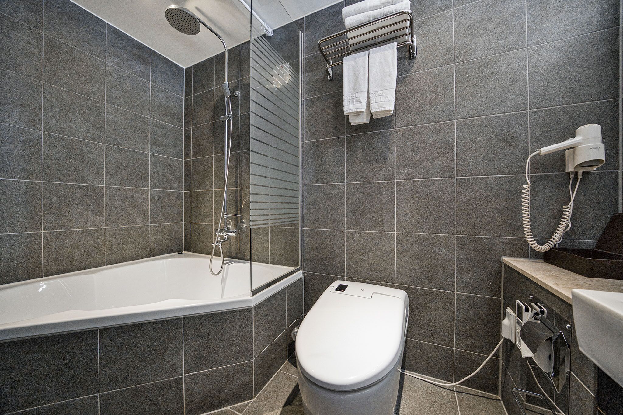 suite | 1 bedroom, premium bedding, free minibar items, desk