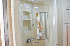 Rom, ikke-røyk (Lodge, Pet Friendly) | Bad | Toalettartikler (inkludert), hårføner og tøfler