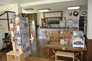 Desayuno continental (JPY 1000.00 por persona)