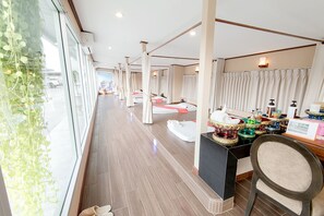 Trattamenti per il corpo, aromaterapia, massaggi thailandesi