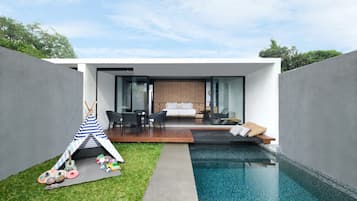 Two Bedrooms Family Pool Villa | Minibar, in-room safe, desk, blackout curtains