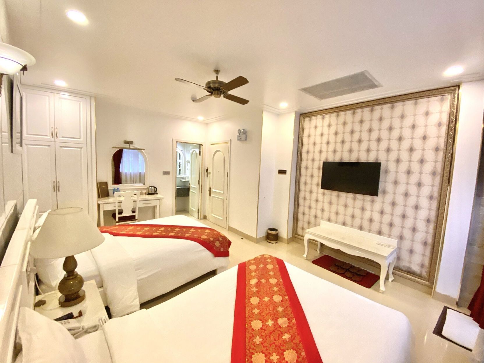 Minibar, desk, blackout drapes, free WiFi