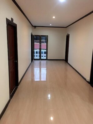 Interior - Memory Hotel (Vientiane)