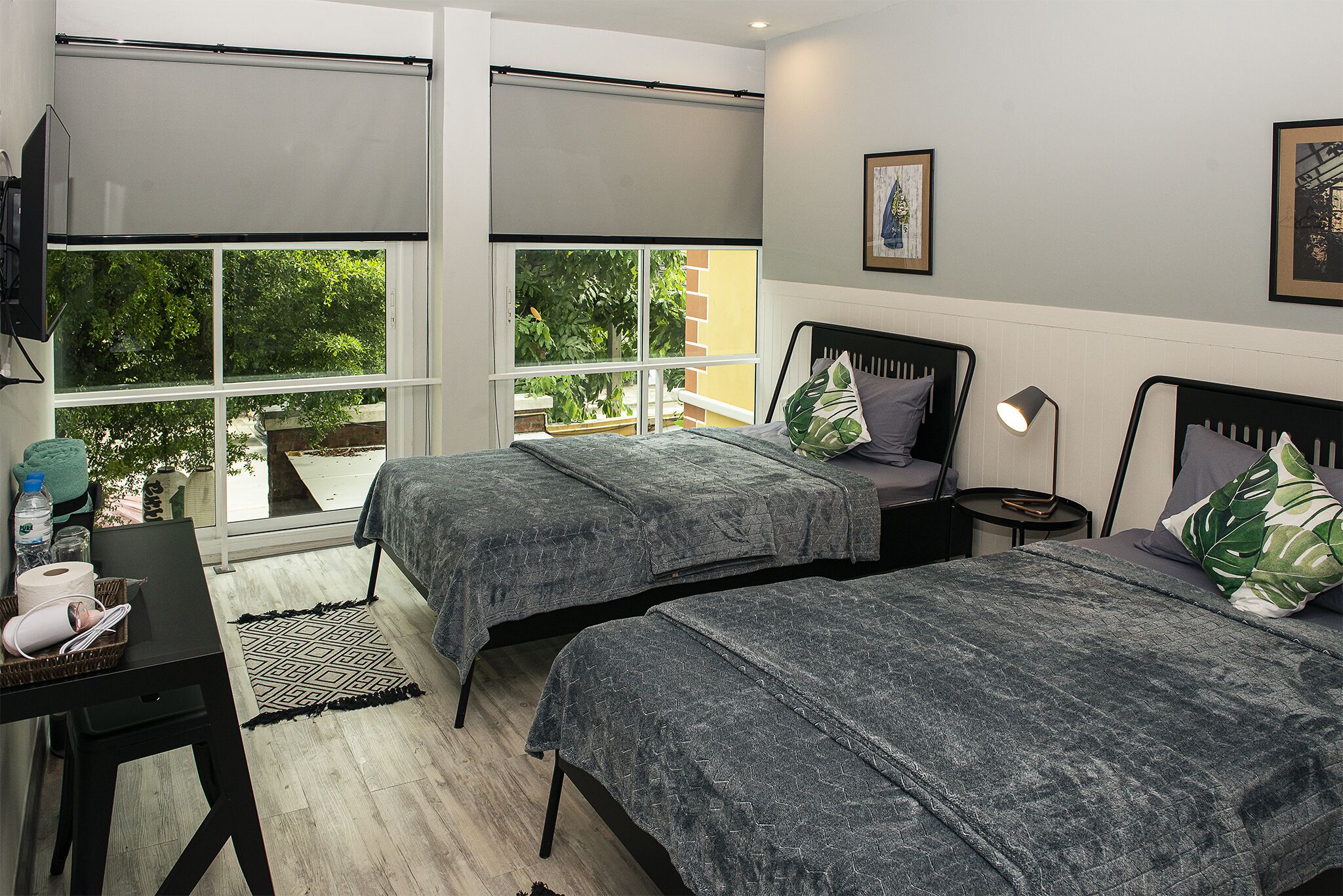 standard twin room | 1 bedroom, desk, laptop workspace, blackout curtains