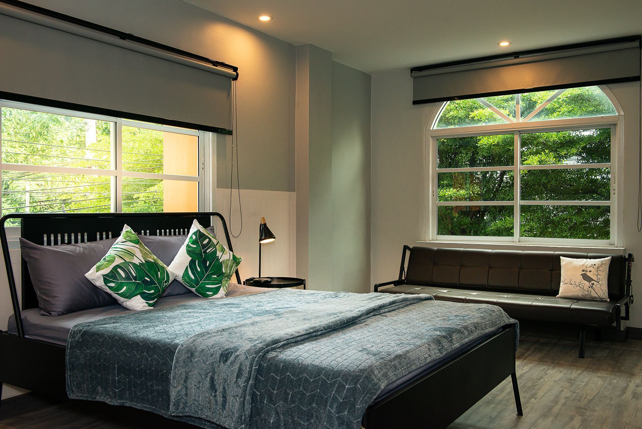 standard double room | 1 bedroom, desk, laptop workspace, blackout curtains