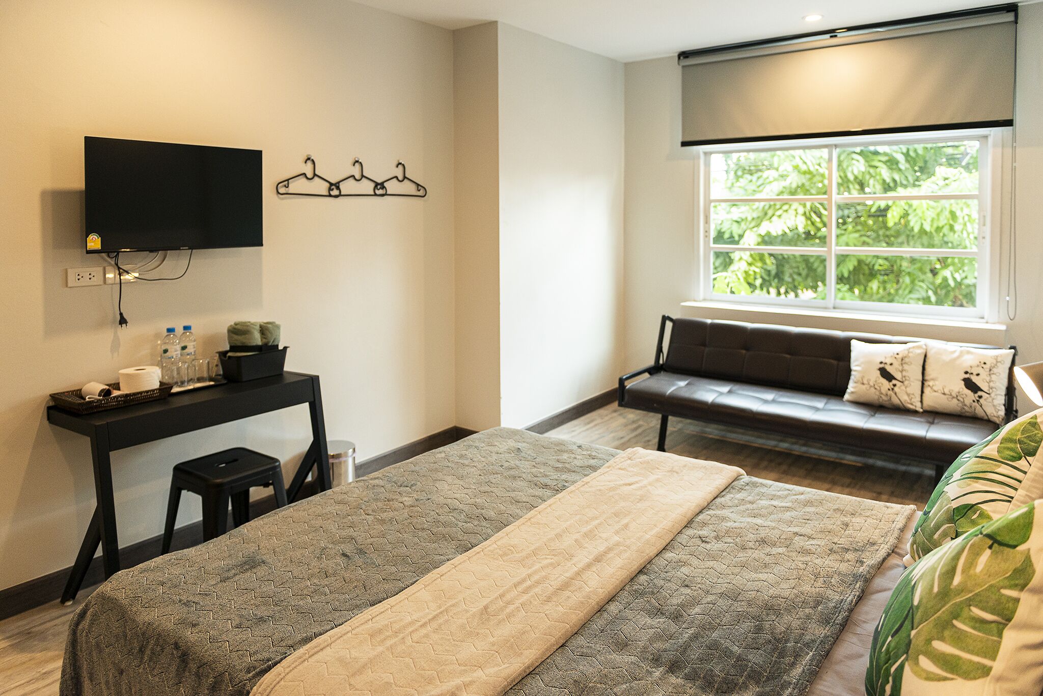 standard double room | 1 bedroom, desk, laptop workspace, blackout curtains