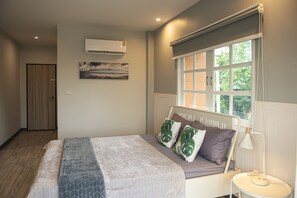 Standard Double Room | 1 bedroom, desk, laptop workspace, blackout drapes - I Rich Residence (Bangkok)